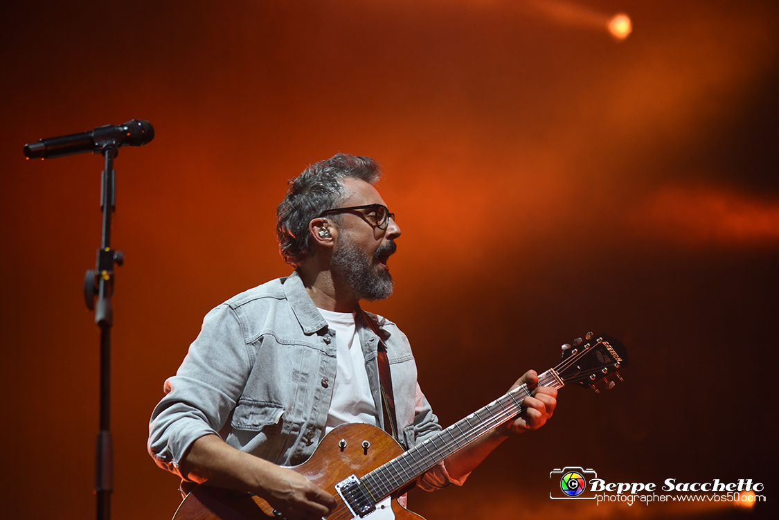 VBS_9414 - Concerto Brunori sas - Tour 2022.jpg